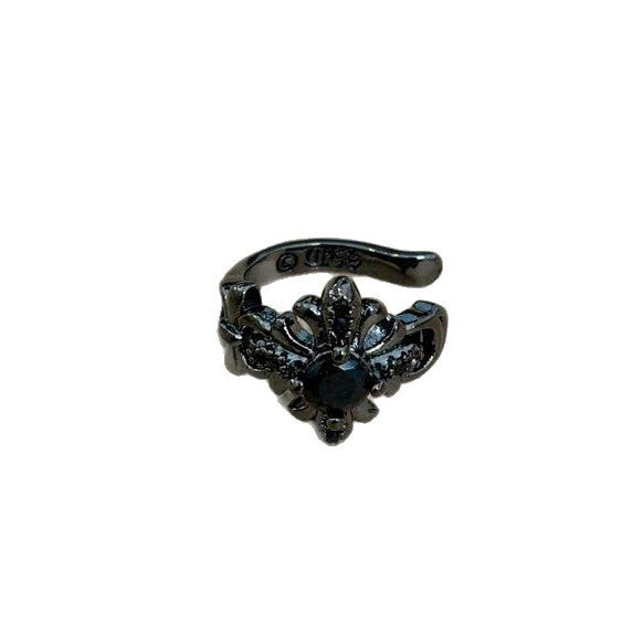 Cross Iris Design High Sense Delicate Ear Clip