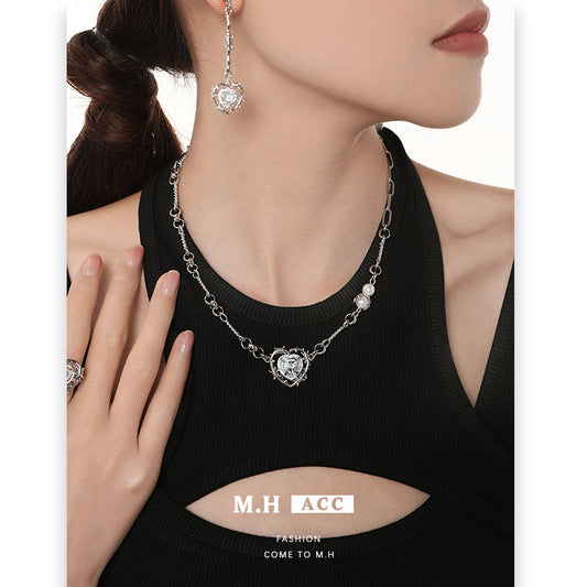 Women's Luxury Hip Hop Temperament Wild Sweet Necklaces