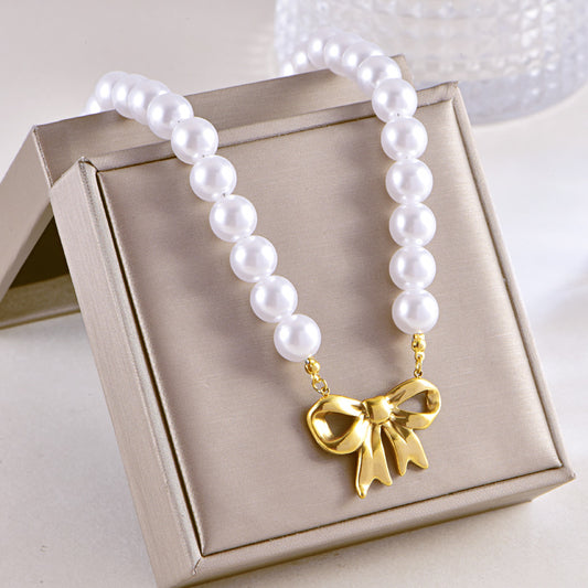 Women's Clavicle Chain Fully Jeweled Loving Heart One-word Buckle Titanium Necklaces