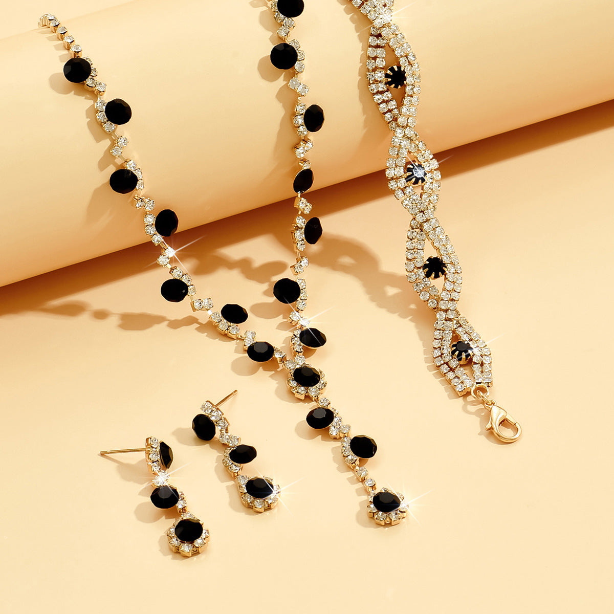 Comfortable Pretty Sunflower Rhinestone Three-piece Wedding Jewelry Set