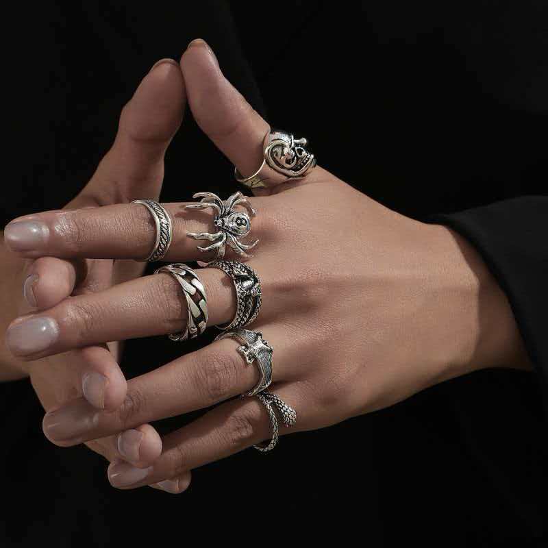 Creative Retro Dark Personality Spider Snake Bat Skull Double-headed Hip Rings