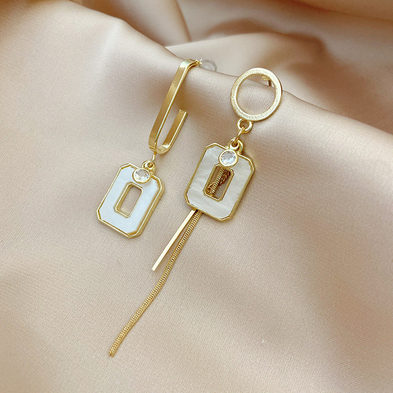 Women's Sier Needle Square Geometric Asymmetric Graceful Earrings