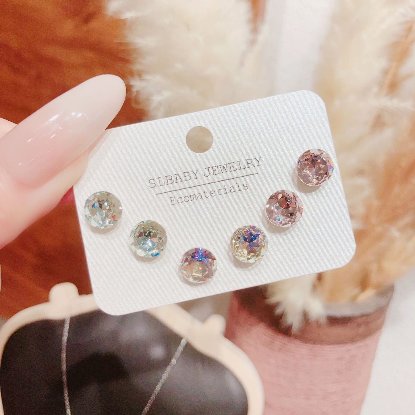 Women's Cool Geometric High-grade Minority Simple Color Stud Earrings