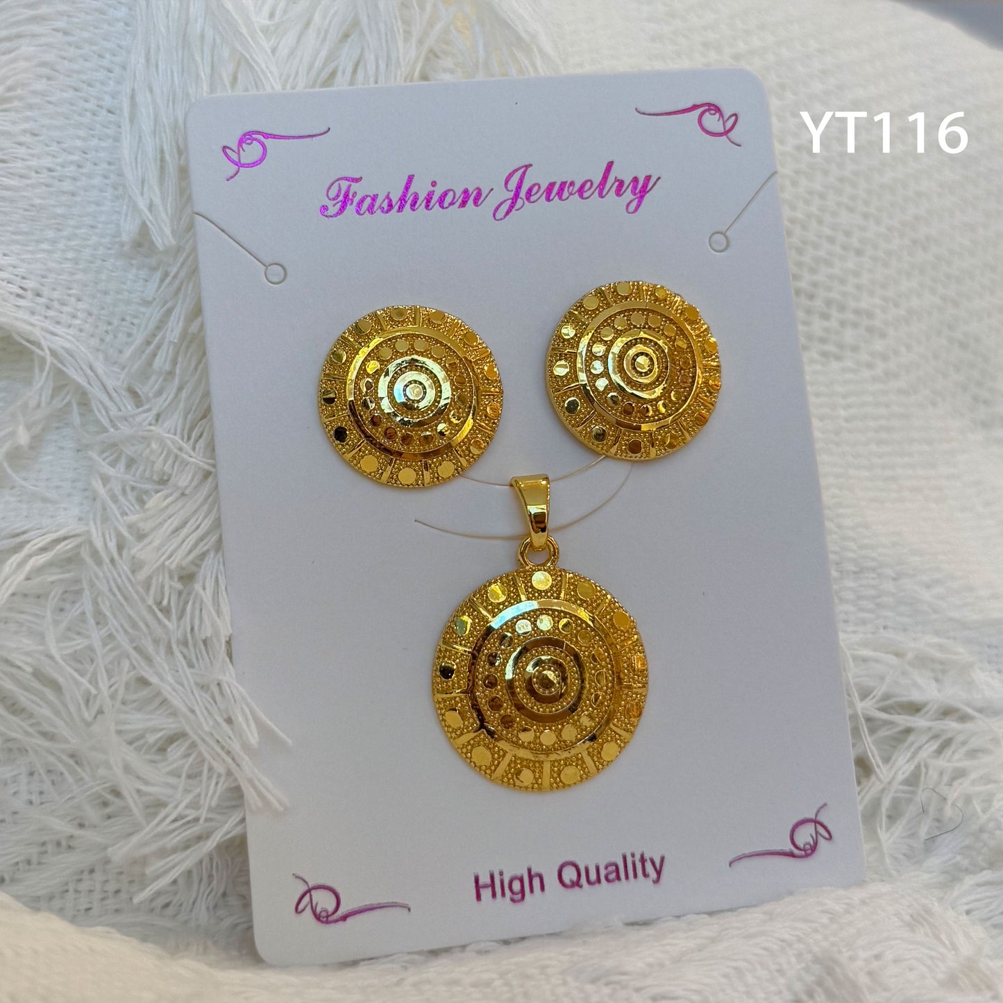 Niche Design Mild Luxury Retro Golden Versatile Jewelry Set