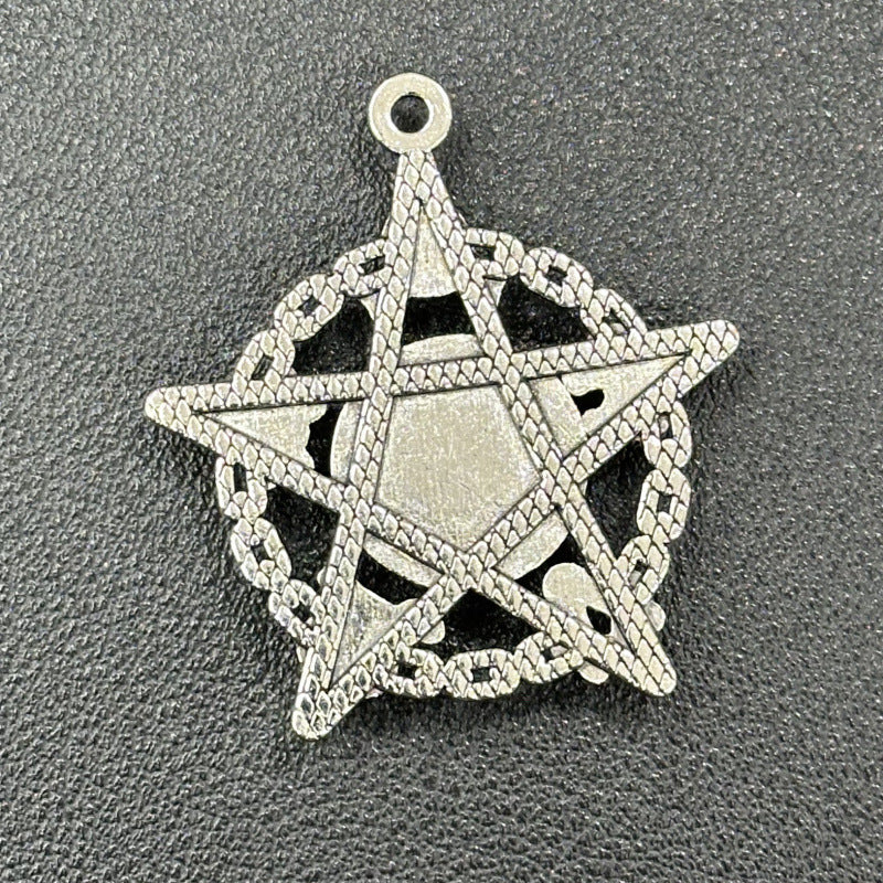 Devil's Eye Trendy Retro Five-pointed Star Alloy Punk Independent Pendants