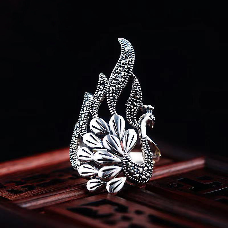 Opening Adjustable Peacock Hollow Open Screen Rings