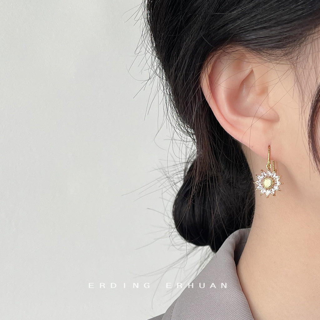 Micro Inlaid Zircon Sunflower Elegant Plated Simple Earrings