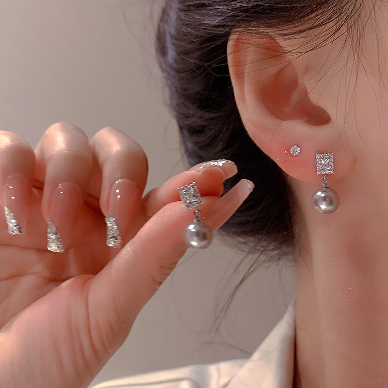 Women's Vintage Pearl Light Luxury Fashion High Sense Earrings