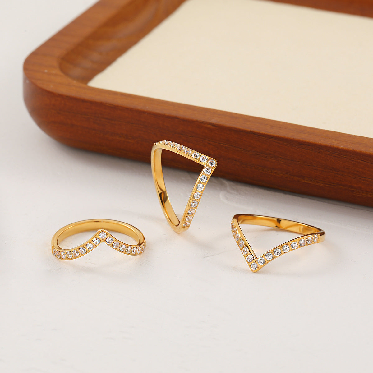 Diamond Grain Stone V-shaped Female Fashion Rings