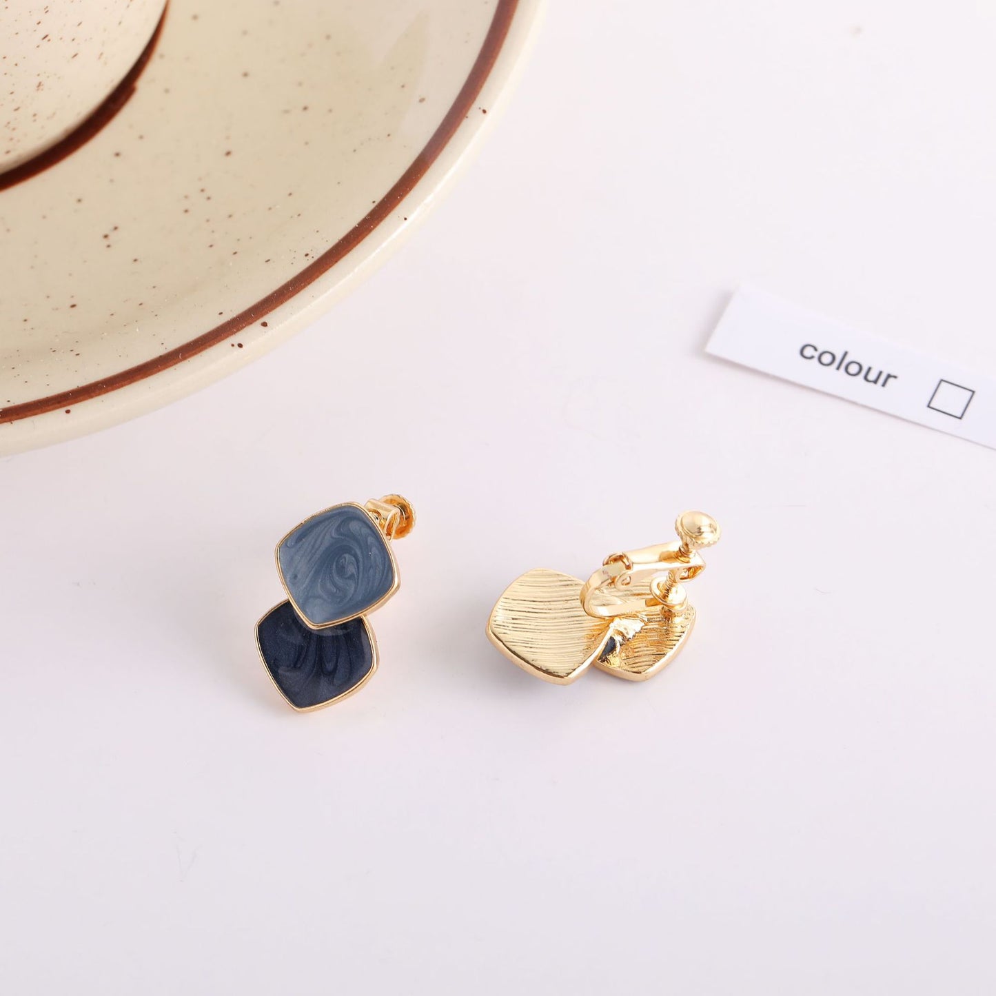 Geometric Mosquito Coil Haze Blue Fashion Sier Ear Clip