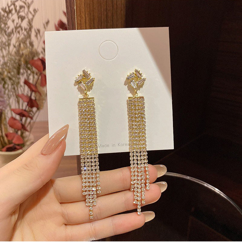 Women's Sier Needle Light Luxury Tassel Banquet Earrings