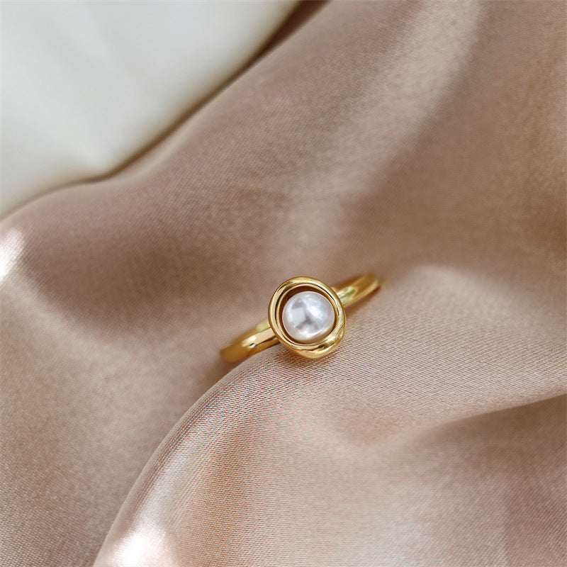 Women's Style Shaped Gold-plated Index Finger Retro Rings