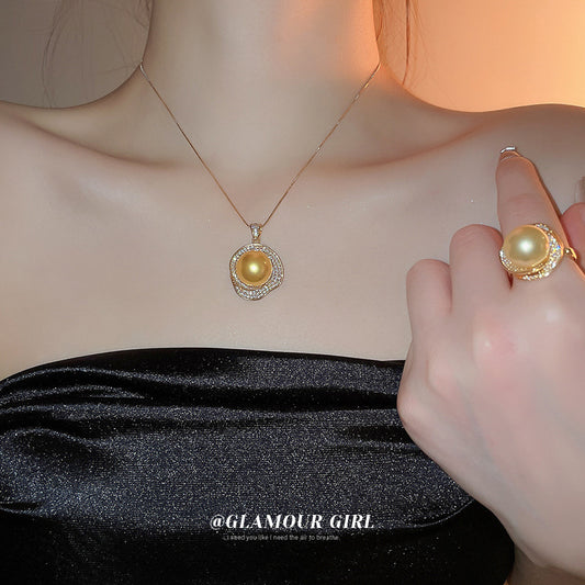 Women's Style Pearl Flower Affordable Luxury Dignified Necklaces