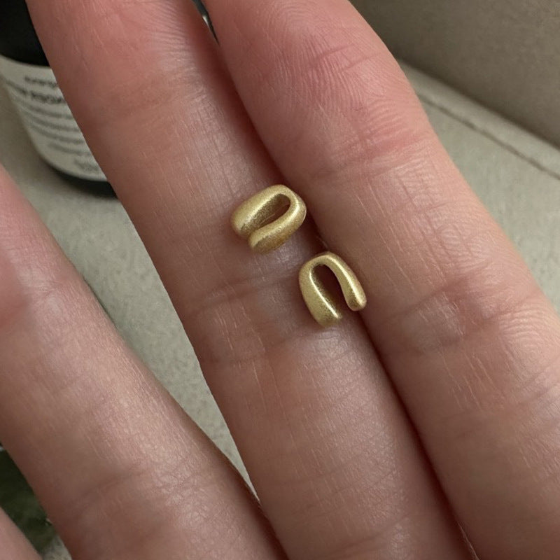 Women's Style Retro Frosted U-shaped Horseshoe For Mini Small Earrings