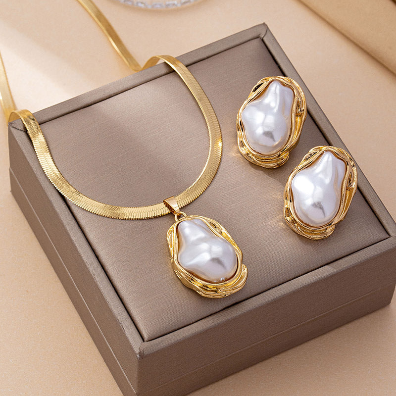Snake Chain Retro Baroque Pearl Single Pendants