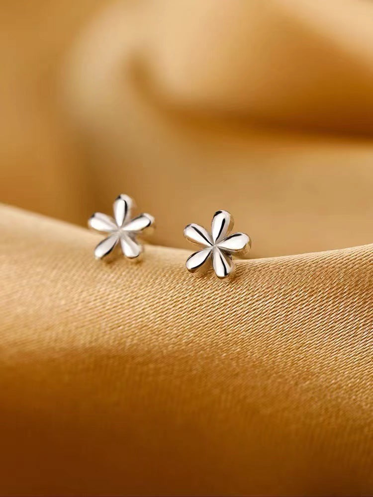 Women's Sier Mini Small Flower Ear Trendy Earrings