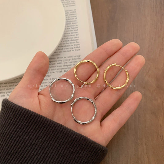 Women's Simple Cold Style Circle Ear Clip Graceful Earrings