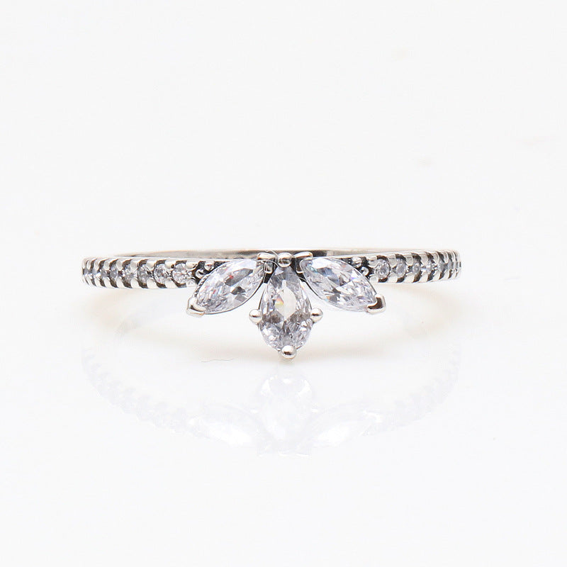 Diamond Shining Petal Specimen Affordable Luxury Rings