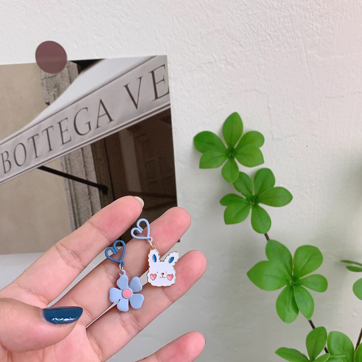 Fresh Sweet Cartoon Bunny Bear Love Heart Minority Design Refined Stud Earrings