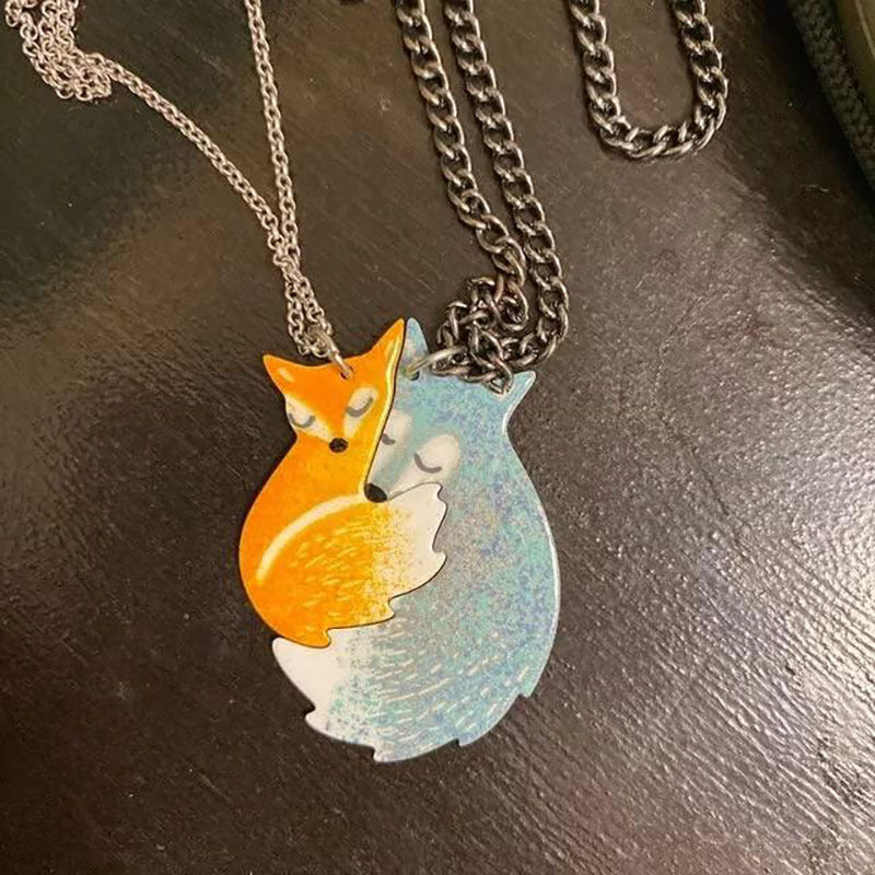 Creative Stainless Steel Fox Hug Big Gray Wolf Necklaces