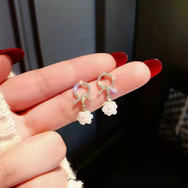 Korean Style High-grade Temperament Personalized Retro Light Luxury Earrings