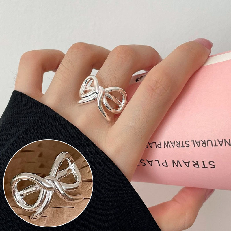 Dignified Geometric Lines Winding Sier Opening Rings