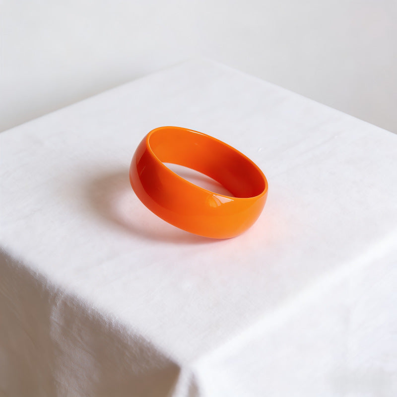Plastic Popular Aperture Solid Color Glossy Bracelet