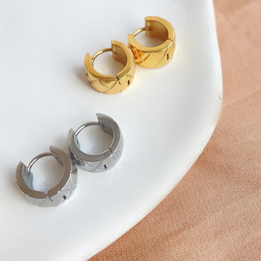 Round Female Design Light Luxury Simple Earrings