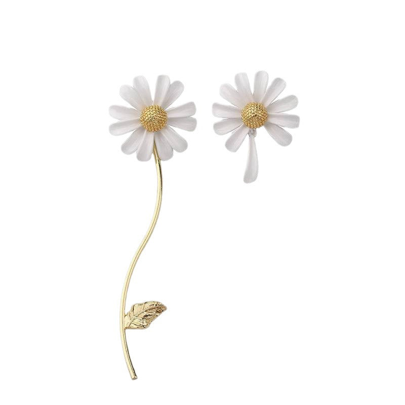 Sier Needle Graceful Fashionable White Daisy Earrings