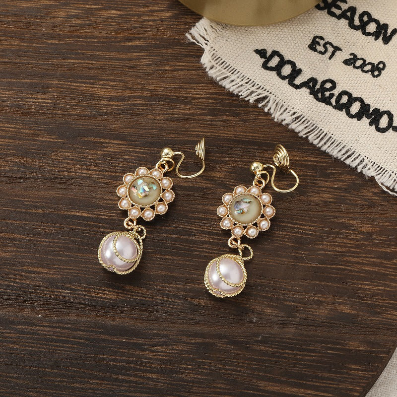 Women's Style Long Elegant Light Luxury Palace Pearl Mosquito Earrings