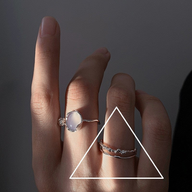 Irregular High-grade Moonstone Female Hollow Niche Design Rings