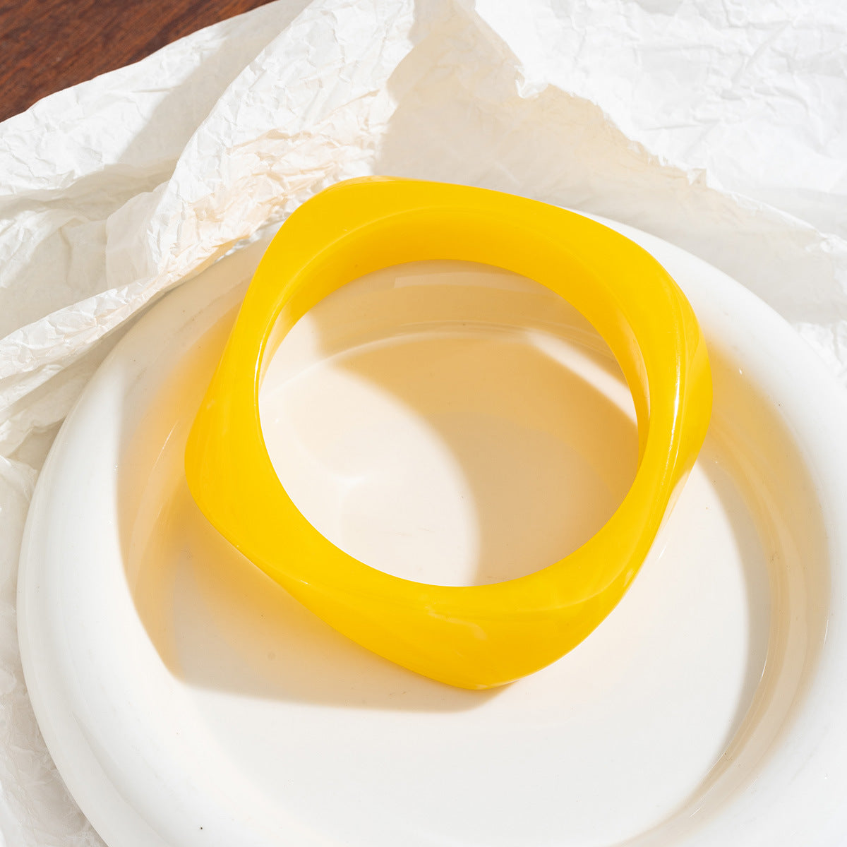 Women's Irregular Blooming Resin Curved Girlfriends Rings