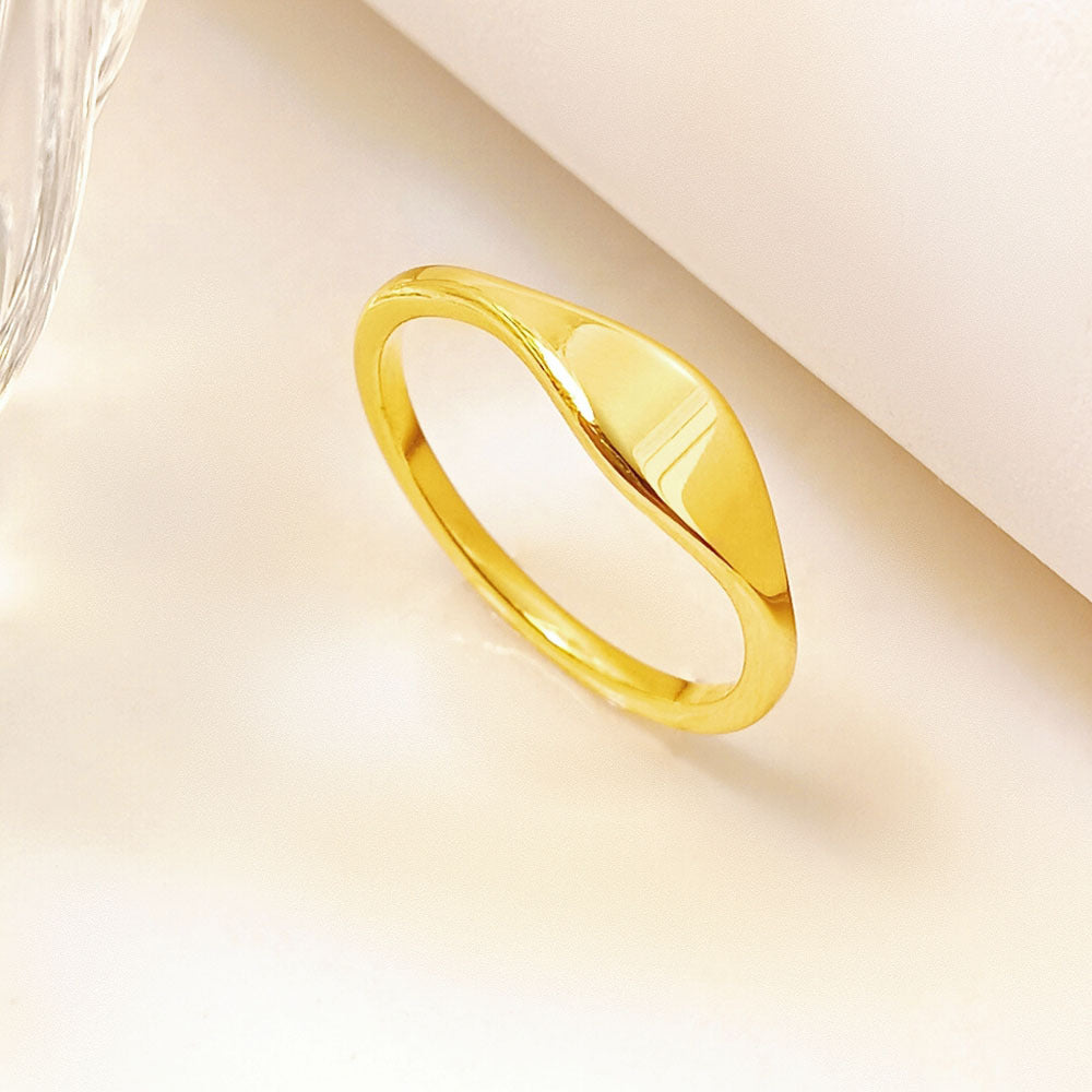 Women's Style Exquisite Gold Plated Glossy Titanium Steel Rings