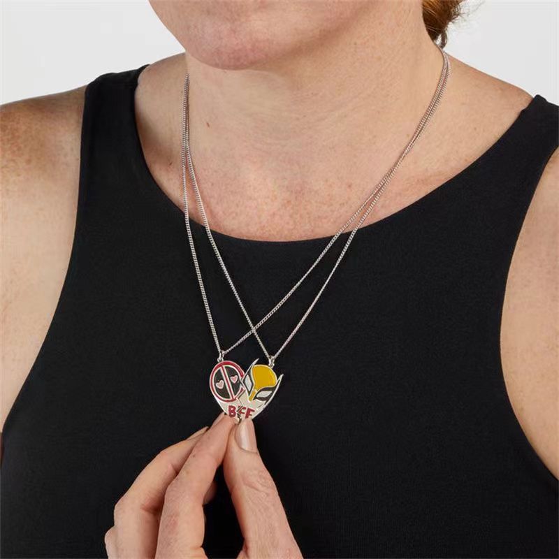 Slouchy Comfortable The Woerine Superhero Derivative Necklaces