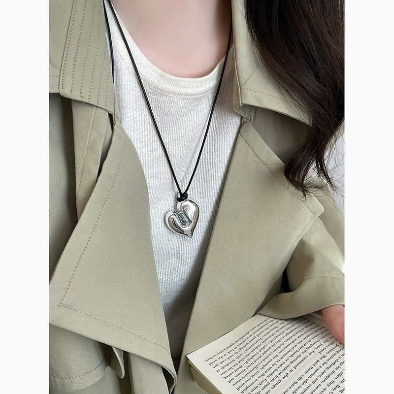 Women's Fashionable Black Leather Rope Sweater Chain Necklaces