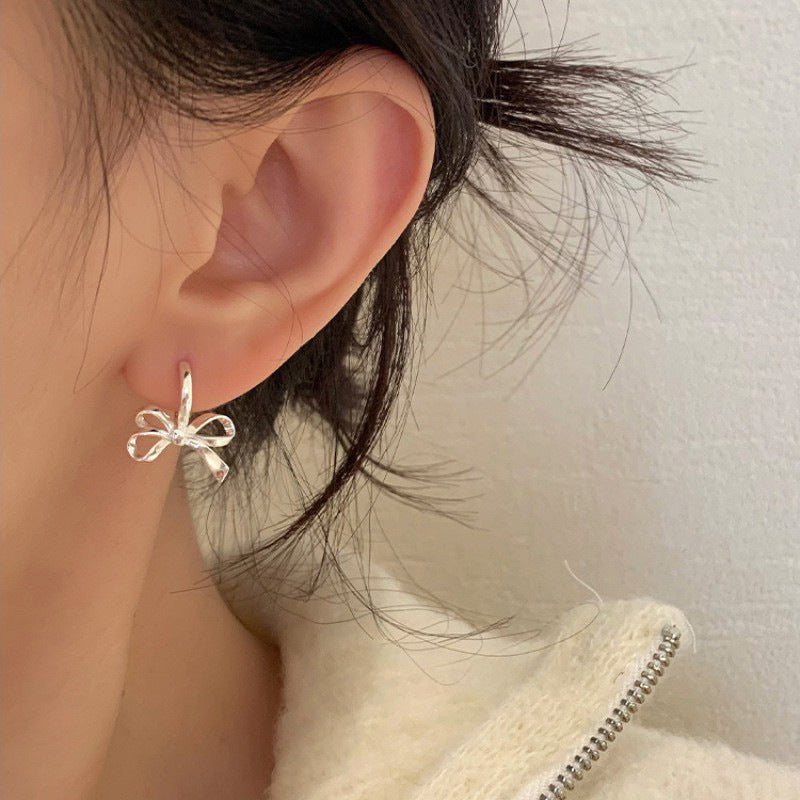 Sier Needle Niche Bow Female Elegant Earrings