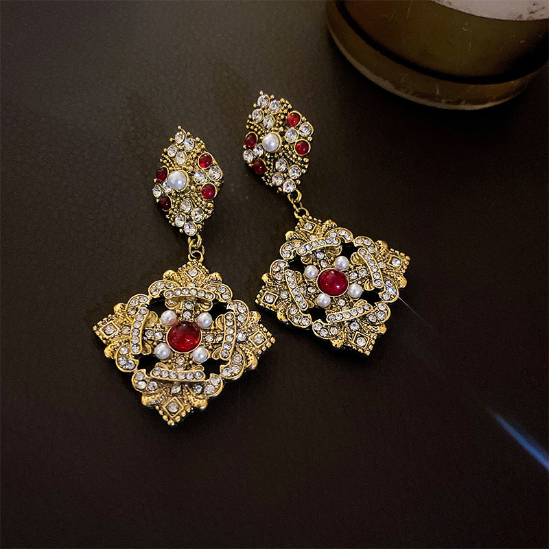 Pearl Heart-shaped Geometric Court Style Retro High-grade Earrings