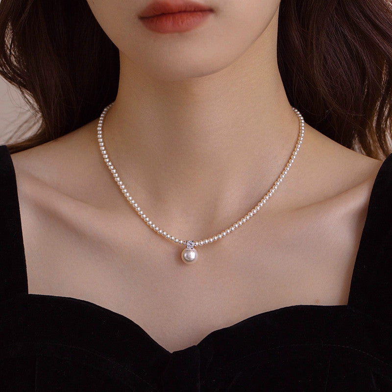 Women's Micro Inlaid Zircon Pearl Niche Design Clavicle Chain Necklaces