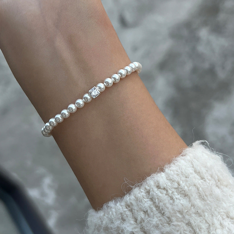 Women's Style Vintage Pearl Zircon Light Luxury High-grade Bracelets