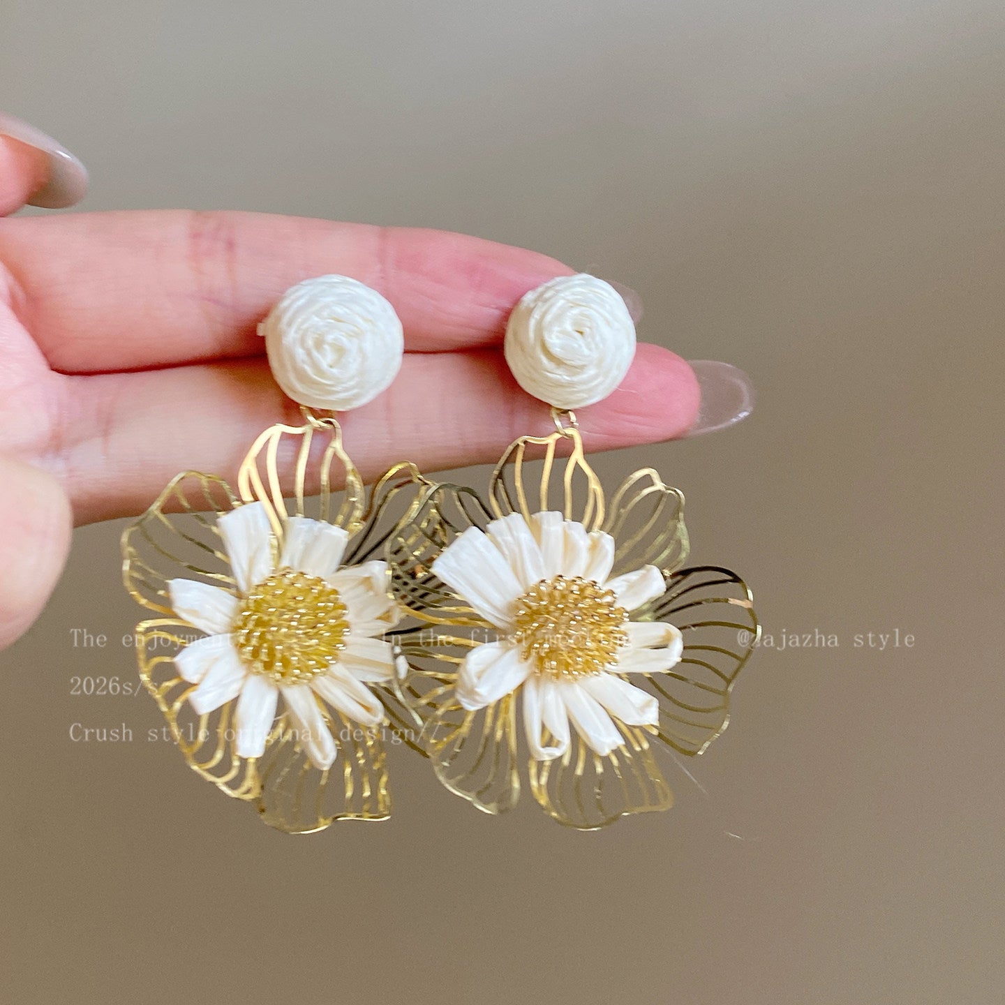 Style Flower Female Design High-grade Ear Giant Rings