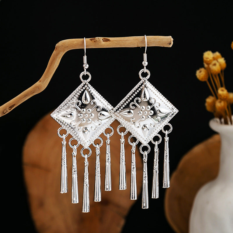 Sier Family Minority Ethnic Style Tourist Attractions Earrings
