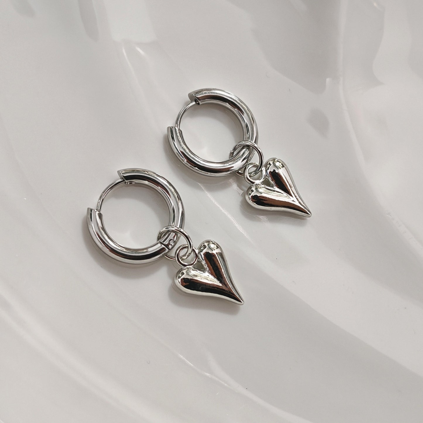 French Sweet Fashion Ear Detachable Trend Small Love Earrings