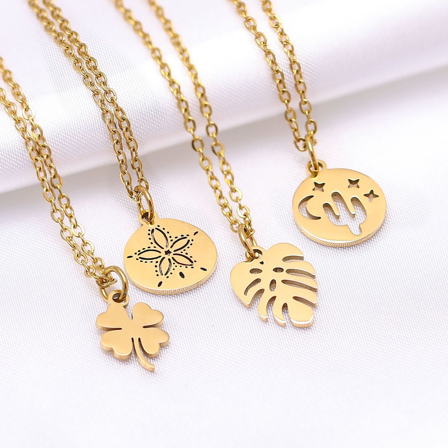 Women's Steel Simple Butterfly Clover Lucky Lotus Mushroom Clavicle Chain Color Necklace