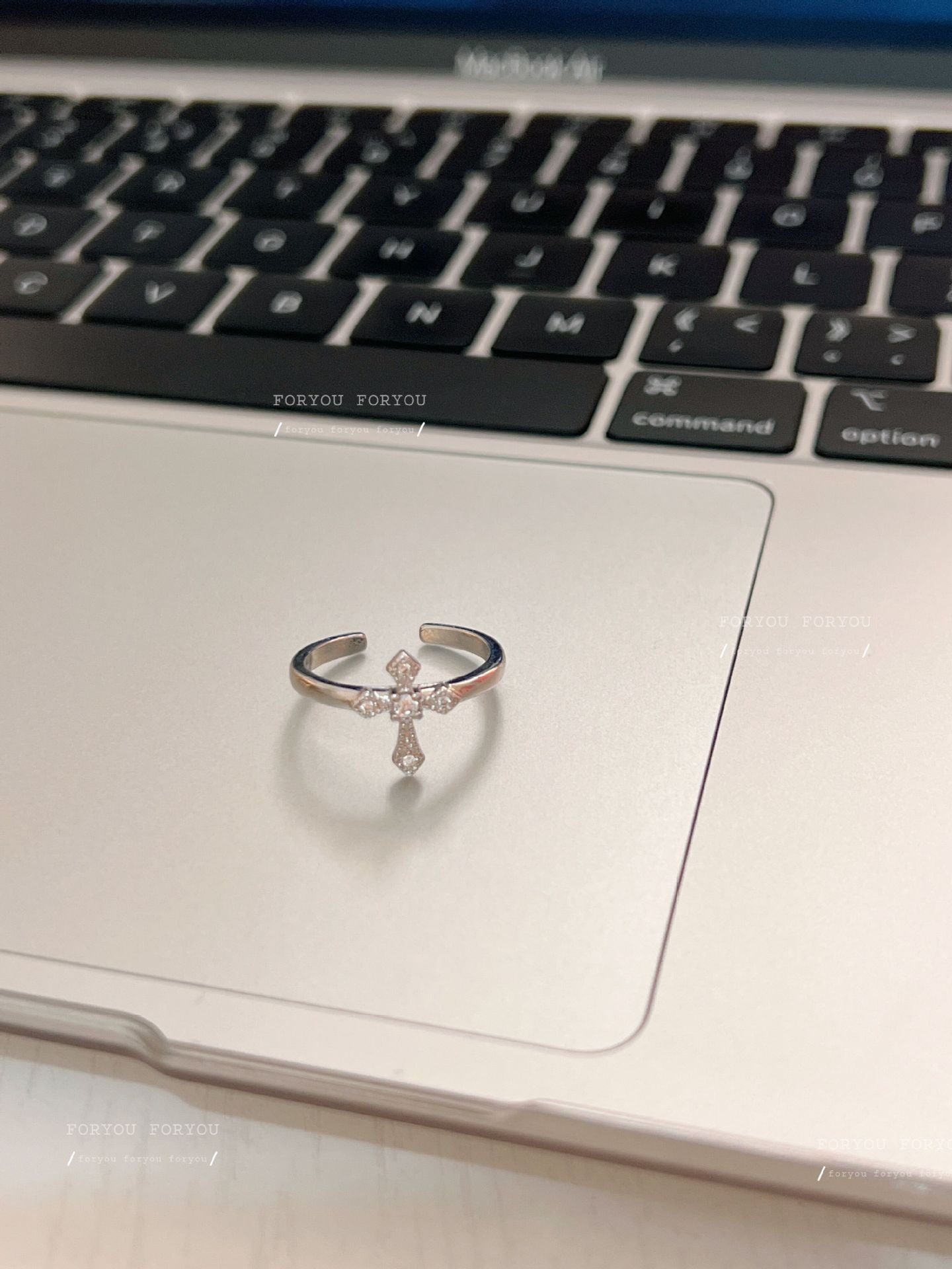 Show Thin Hands Cross Twin Sier Cold Style Rings