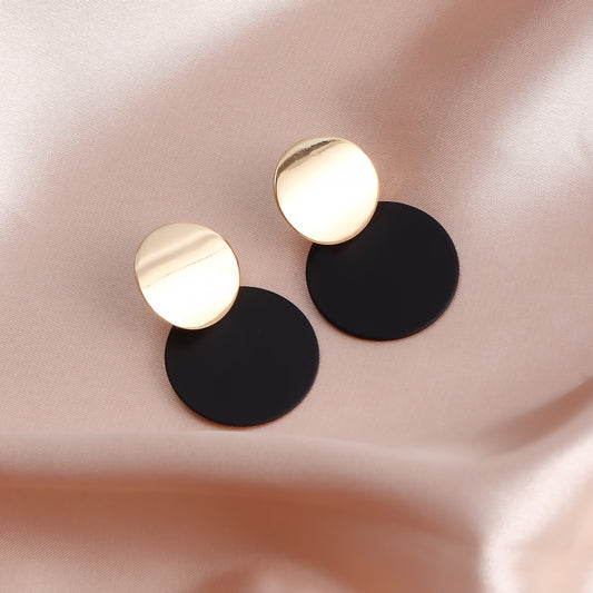 Ornament Geometric Round Dignified Goddess Cold Earrings