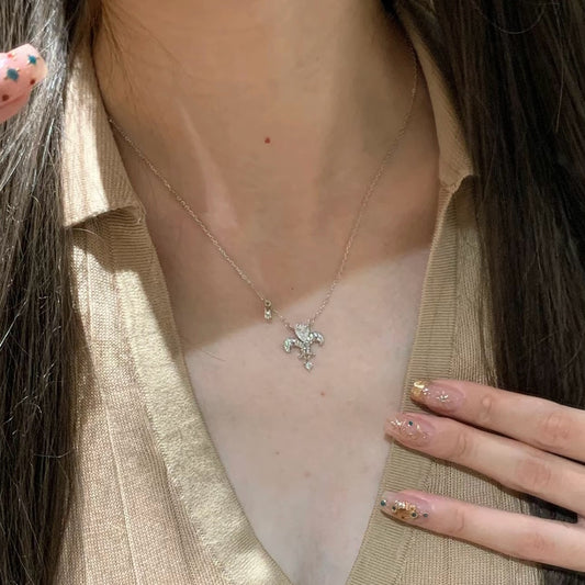 Women's Exquisite High-grade Zircon Flower-de-luce For Design Simple Necklaces