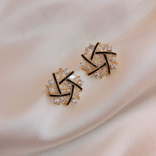 Cross Female Temperament Light Luxury Commute Earrings