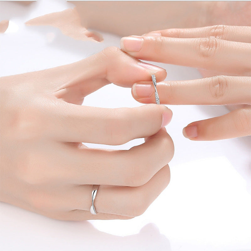 Women's & Men's Mobius Couple Long-distance Love Commemorative Design Rings