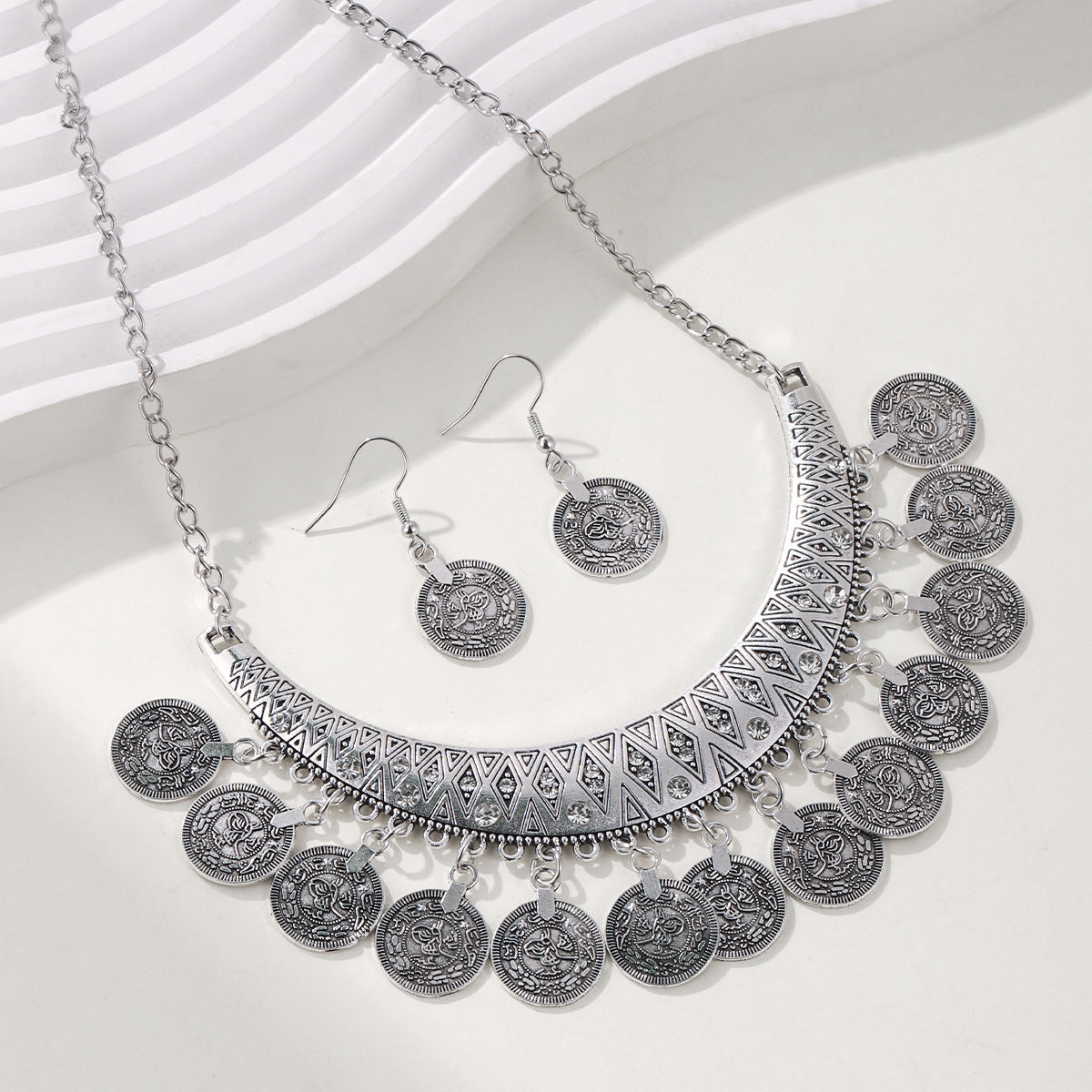Classy Comfortable Two-piece Dance Elegant Fashion Necklaces