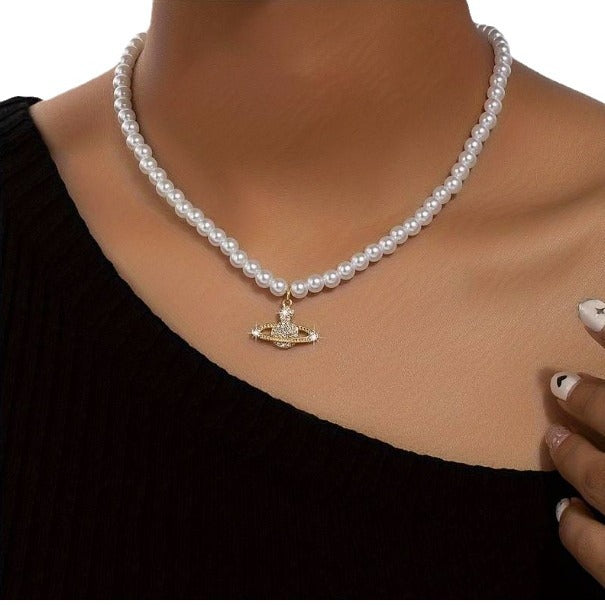 Women's Attractive Vintage Pearl Saturn Design Necklaces